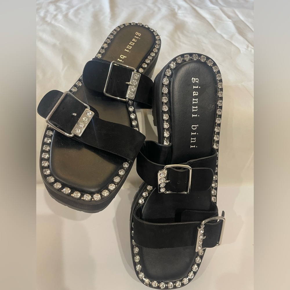 GIANNI BINI Stylish Black Sandals with Rhinestone Accents - Picture 2 of 13